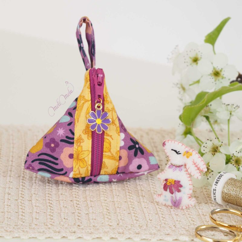 berlingot-lapin-grigri-fleur-mauves-printemps-poesie-fait-main-laboutiquedemelimelo