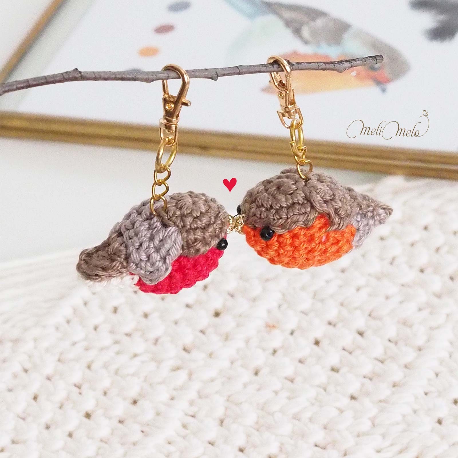 bisou-amour-rouge-gorge-oiseau-crochet-miniature-grigri-porte-bonheur-laboutiquedemelimelo