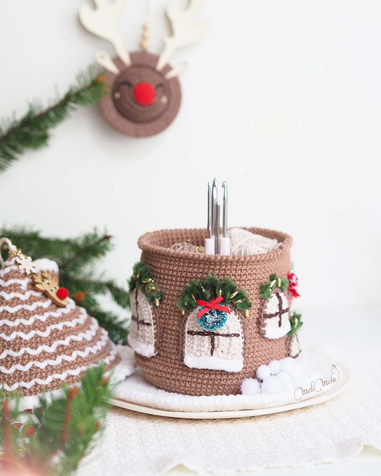 boite-crochet-broderie-maison-pain-epice-renne-calendrier-avent-ricorumi-2024-laboutiquedemelimelo