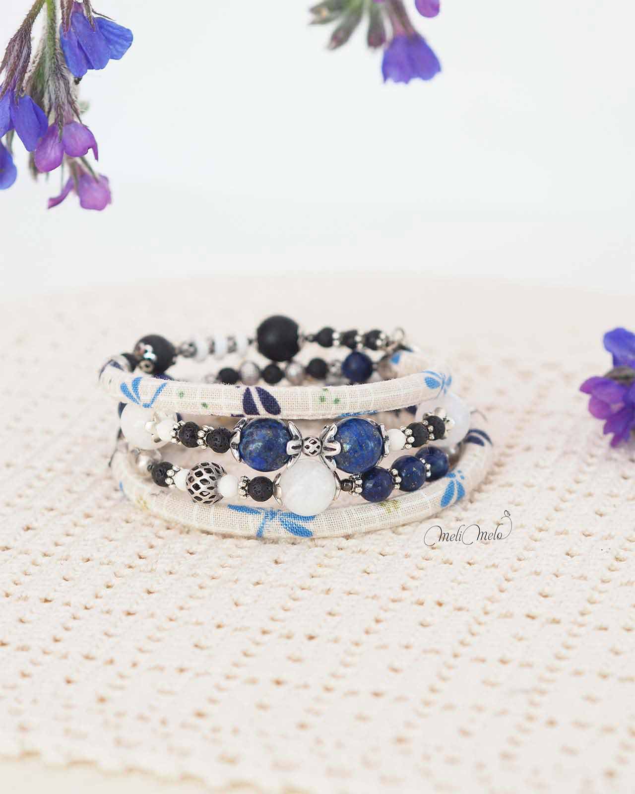 bracelet-pierre-naturelle-lapis-lazuli-basalte-onyx-lune-nacre-tissu-japonais-libellules-laboutiquedemelimelo
