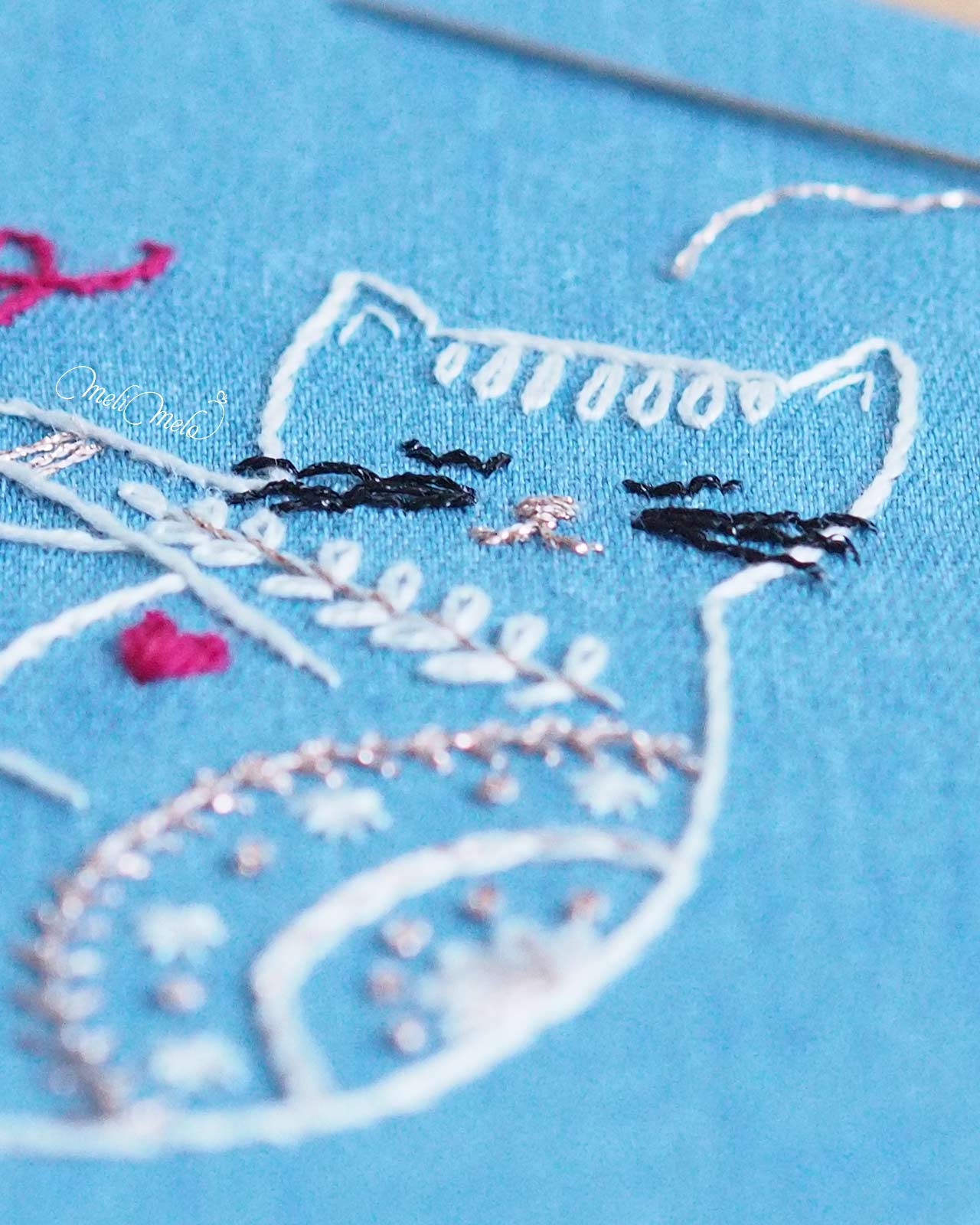 broderie-chat-zen-metallise-tresse-au-ver-a-soie-noir-cuivre-laboutiquedemelimelo