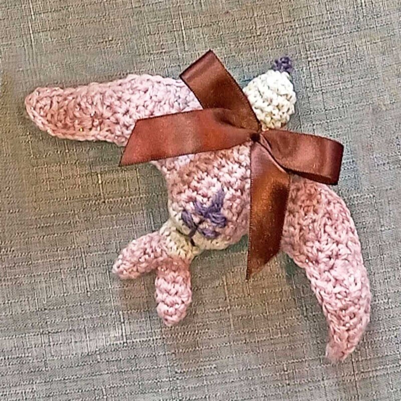 par Stella <u><a href="https://stellamespetitesrecreations.com/2022/03/26/swap-mail-avec-meli-2-mes-surprises-pour-aurelie/" rel="noopener noreferrer" target="_blank">Mes Petites Récréations</a></u> hirondelle-stella-mespetitesrecreations