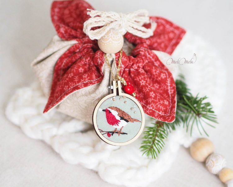 calendrier-avent-2023-broderie-mini-rouge-gorge-pochon-couture-cadeau-laboutiquedemelimelo