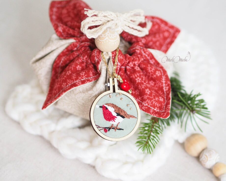 calendrier-avent-2023-broderie-mini-rouge-gorge-pochon-couture-cadeau-laboutiquedemelimelo