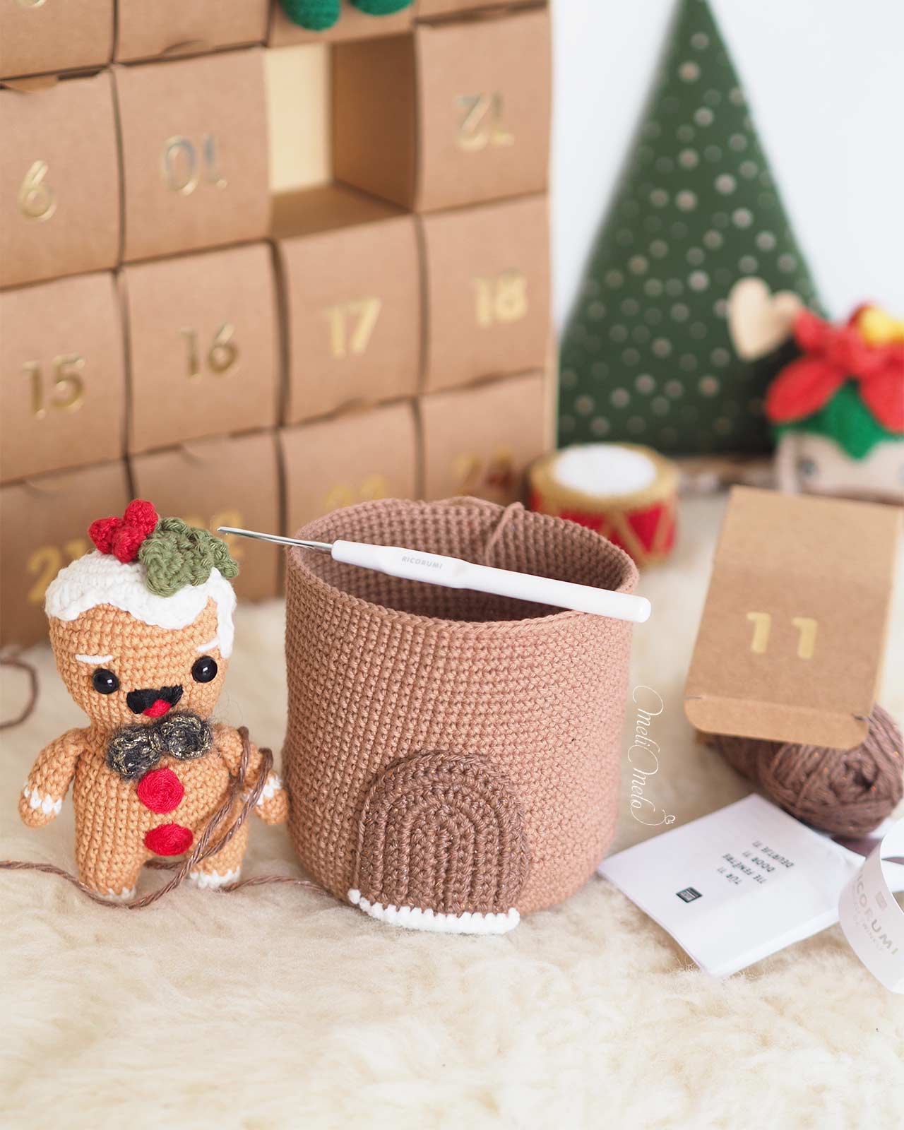 calendrier-avent-2024-crochet-advent-calendar-ricodesign-case-11-porte-entree-maison-pain-epice-laboutiquedemelimelo