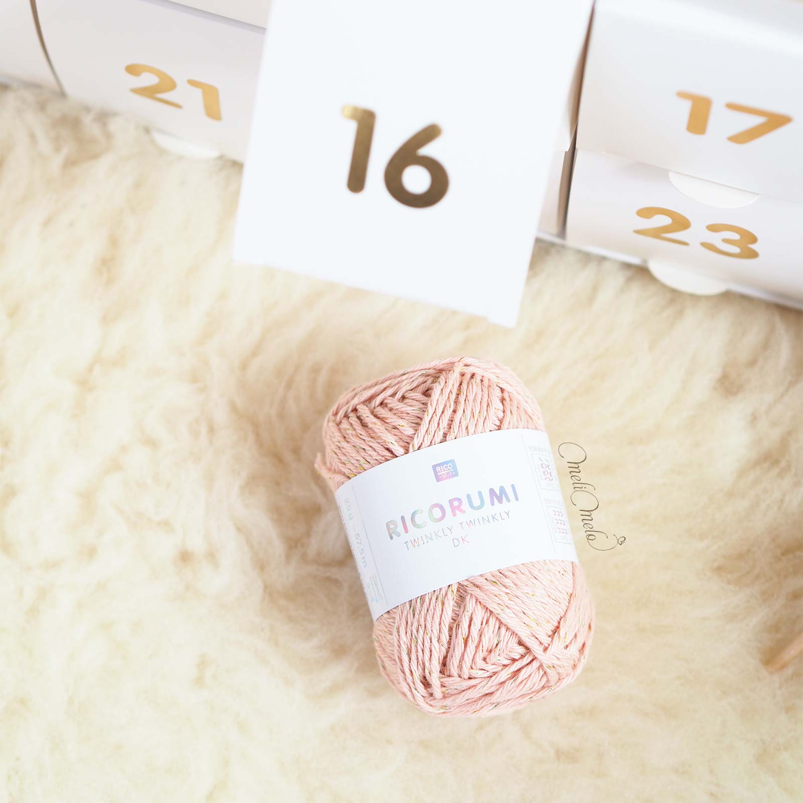calendrier-avent-2025-crochet-ricorumi-advent-calendar-ricodesign-case-16-twinkly-twinkly-laboutiquedemelimelo