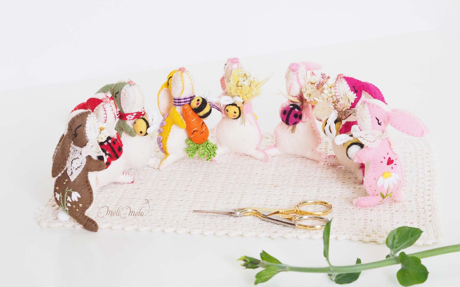 conciliabule-mini-lapin-feutrine-brode-fait-main-laboutiquedemelimelo