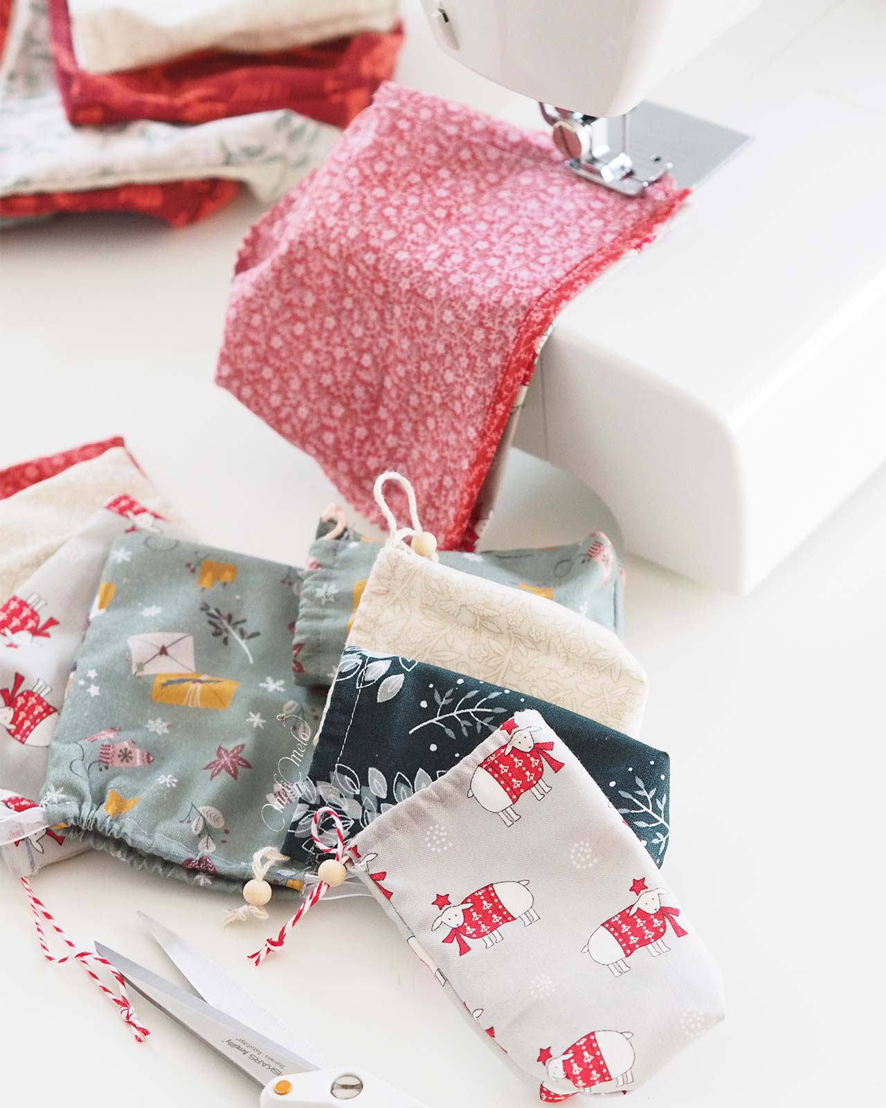 couture-pochon-tissu-noel-calendrier-avent-laboutiquedemelimelo