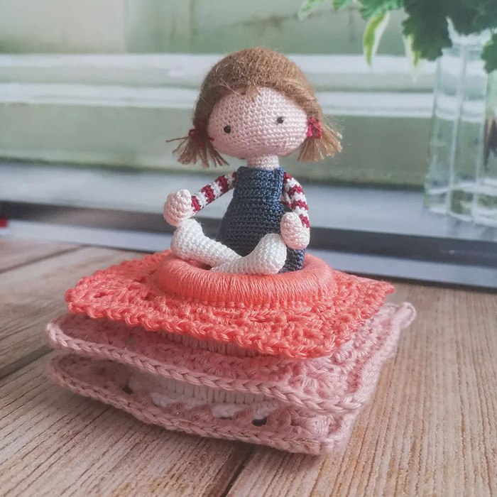 crochet-bo-granny-heloise-poupee-lulucompotine-par-amandine-les_pitites_zoreilles