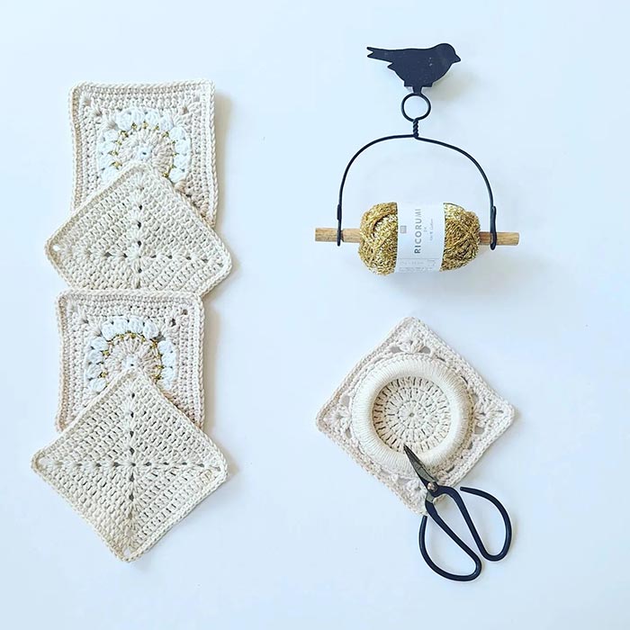 crochet-bo-queen-x-granny-ecru-par-mafabriquebykaro