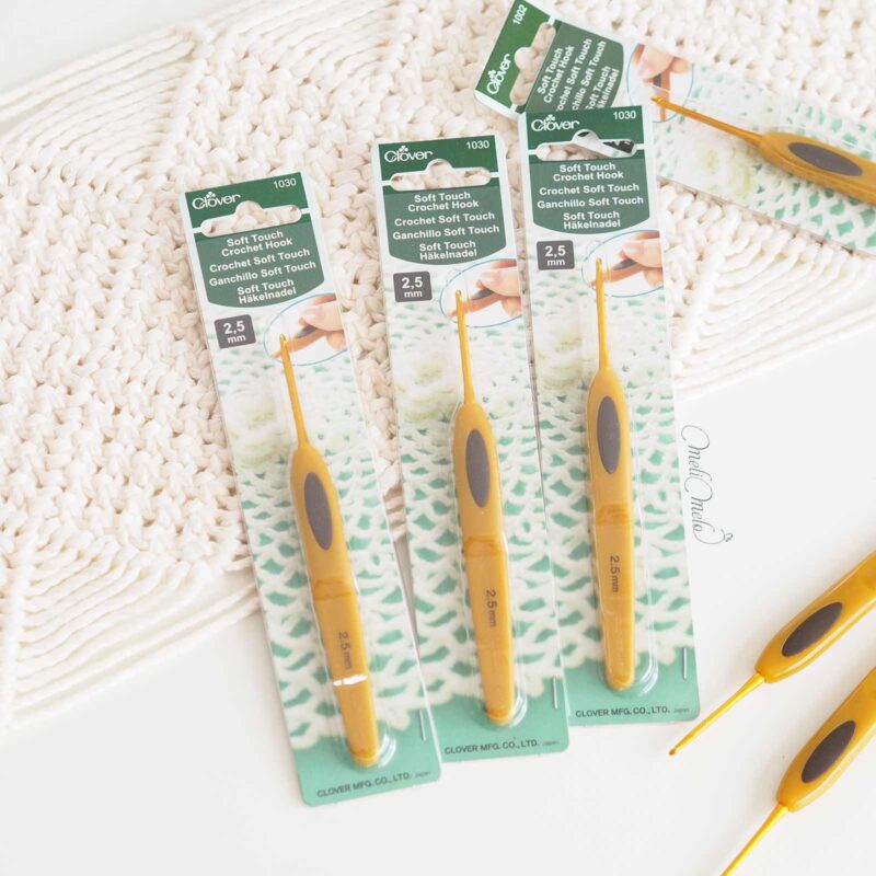 crochet-clover-soft-touch-hook-2mm5-laboutiquedemelimelo