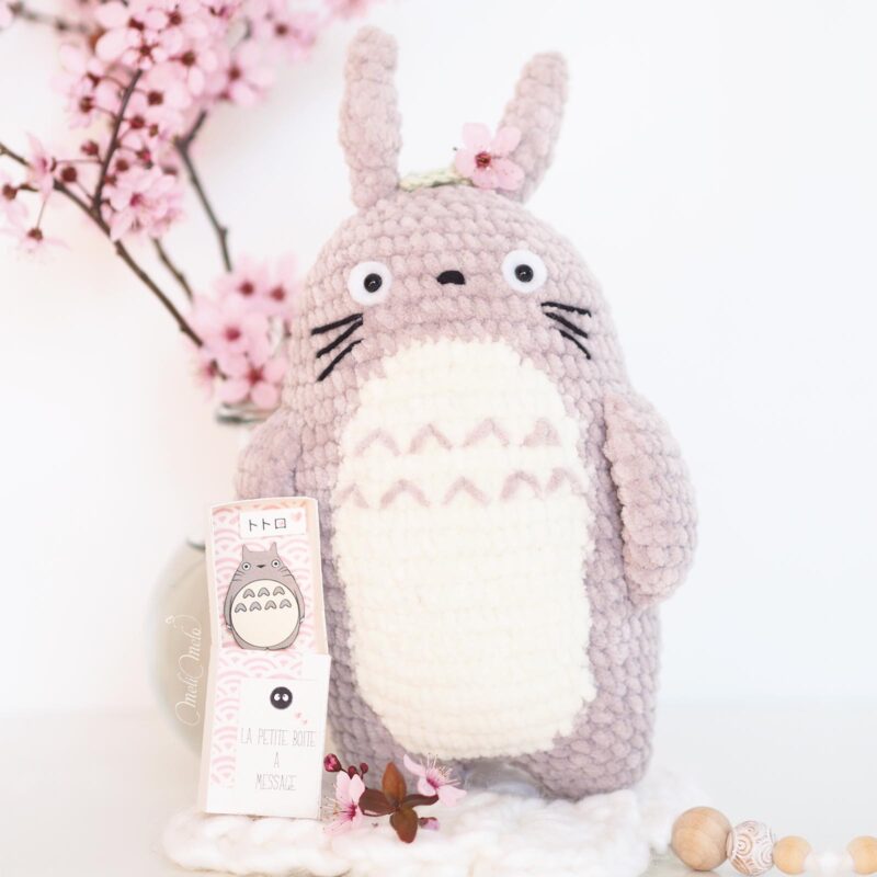 crochet-grand-totoro-doudou-laine-chenille-douceur-laboutiquedemelimelo