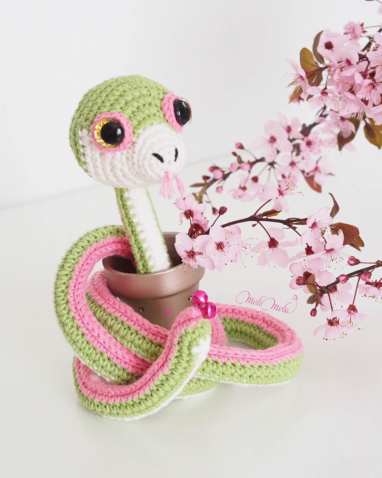 crochet-lily-couleuvre-pot-semis-nid-kawaii-coton-ricorumi-laboutiquedemelimelo