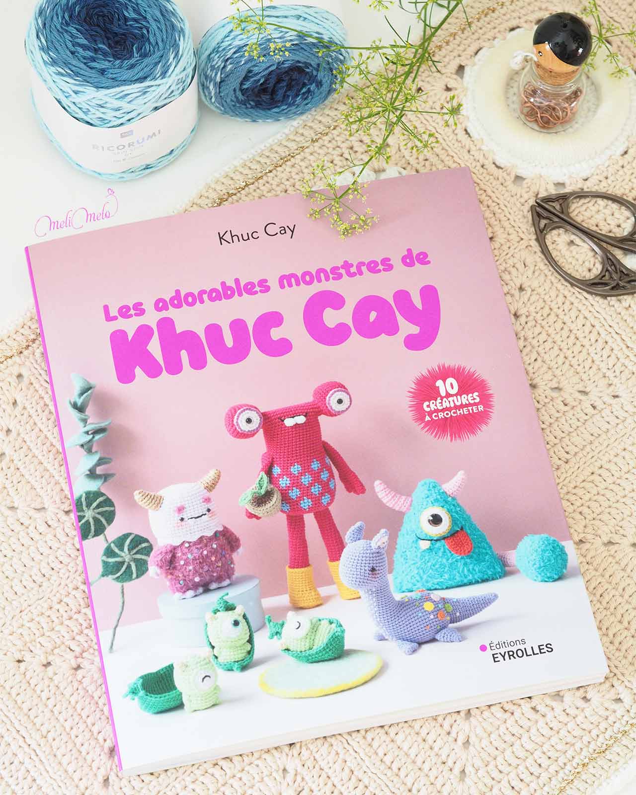 crochet-jouet-mignon-mandragora-monstre-dinosaure-bleu-eau-laboutiquedemelimelo