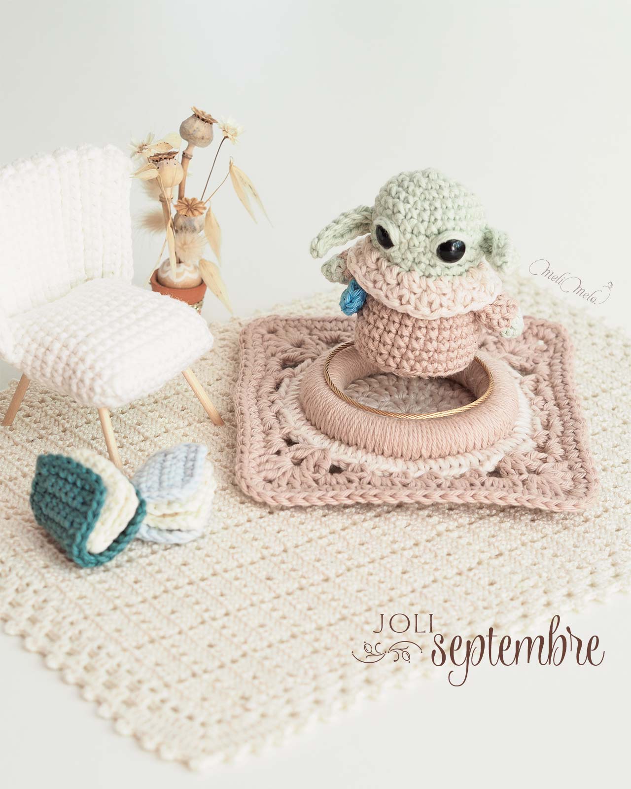 crochet-miniature-amigurumi-bebe-yoda-levitation-fauteuil-bo-granny-livre-laboutiquedemelimelo