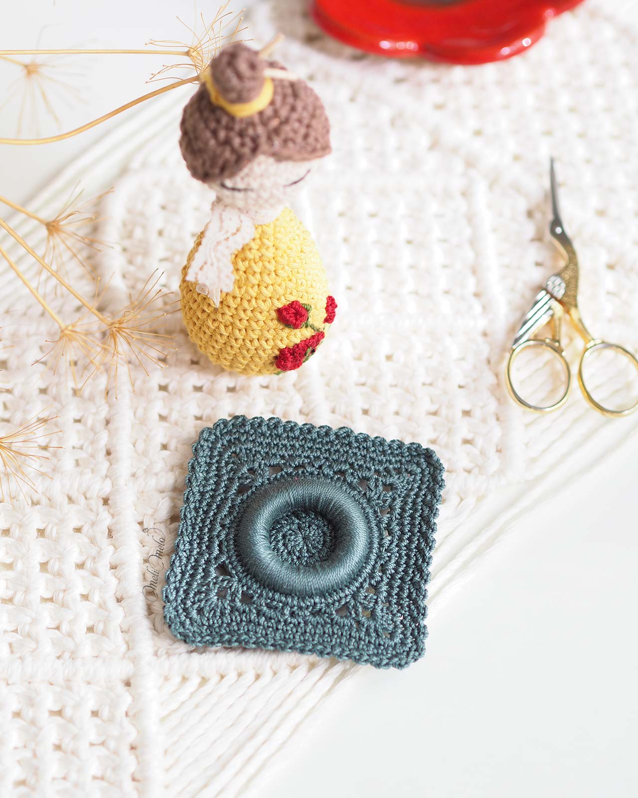crochet-miniature-bo-granny-vert-lierre-laboutiquedemelimelo