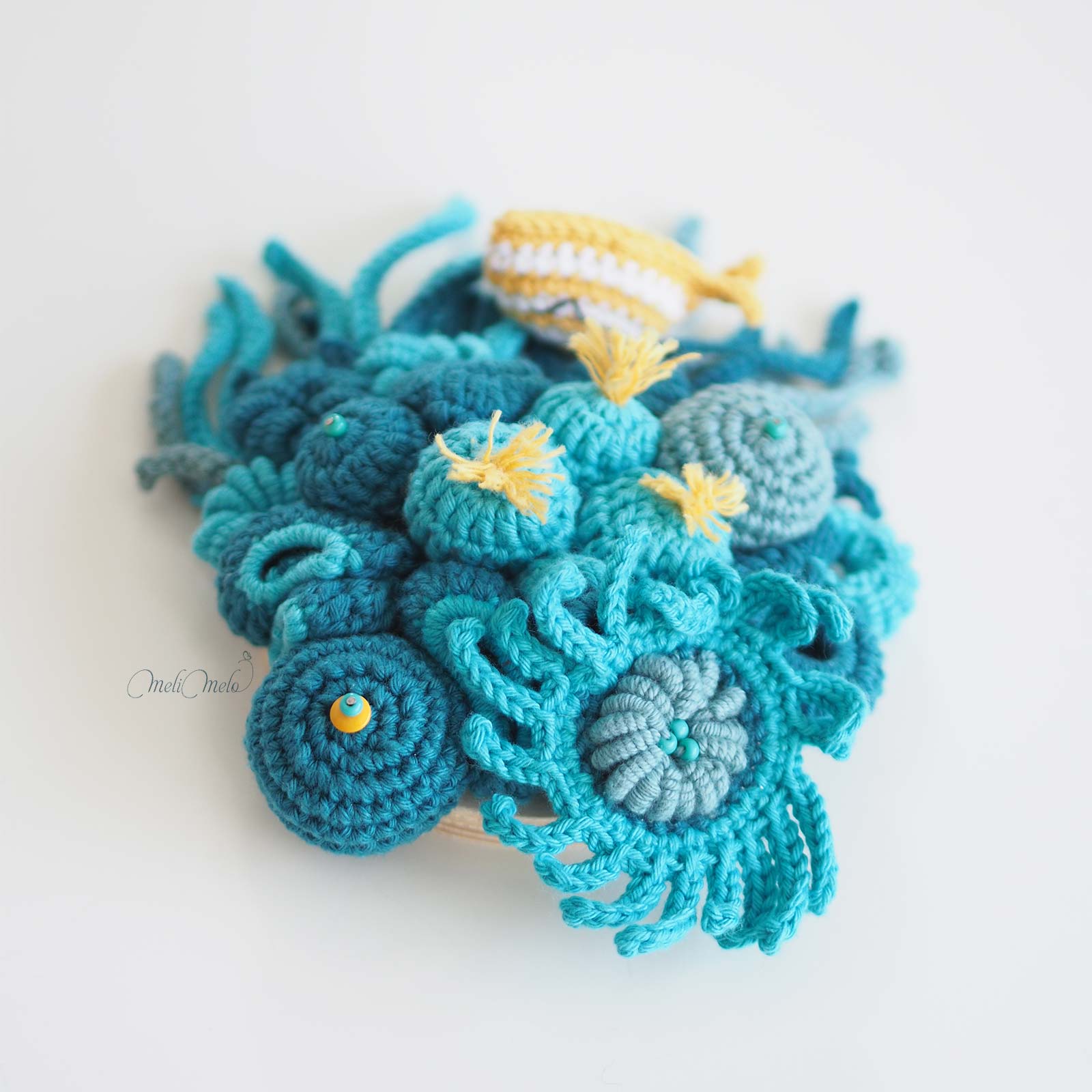 crochet-ocean-recif-corallien-bleu-indo-pacifique-laboutiquedemelimelo