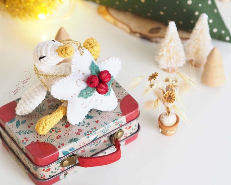 crochet-oie-blanche-broderie-etoile-houx-noel-valise-maileg-calendrier-avent-laboutiquedemelimelo