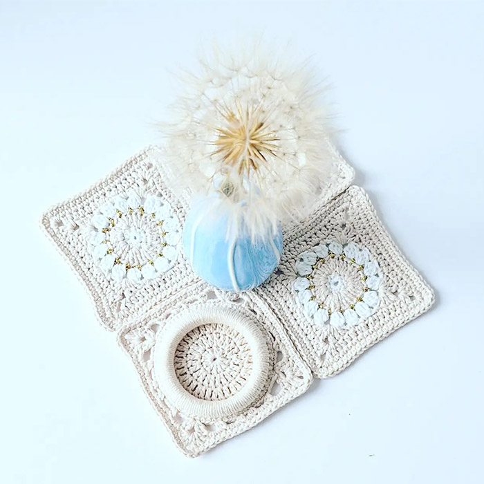 crochet-queen-granny-pissenlit-par-mafabriquebykaro