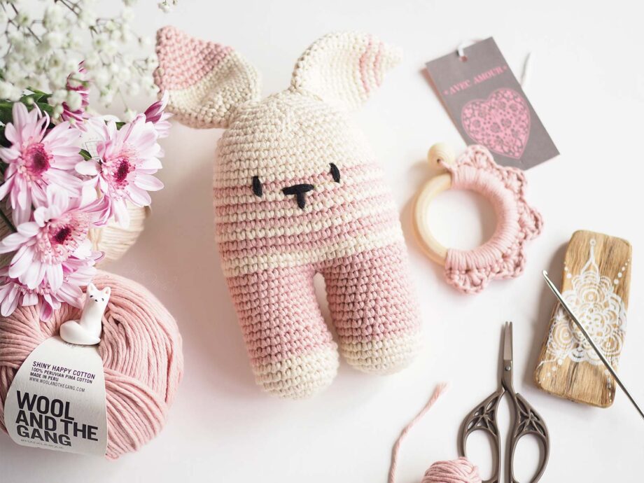 crochet rabbit lapine conejito lanukas shiny happy cotton woolandthegang laboutiquedemelimelo
