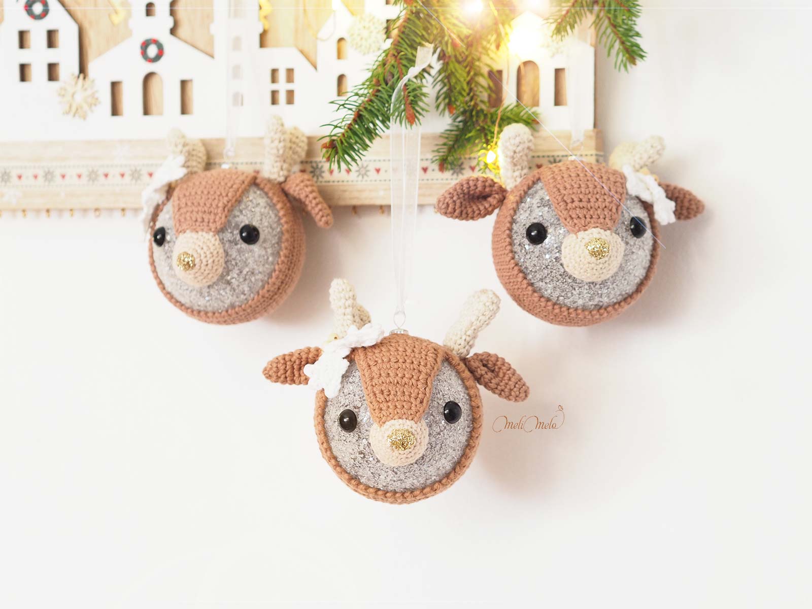 deco-noel-crochet-boule-milly-renne-houx-laboutiquedemelimelo