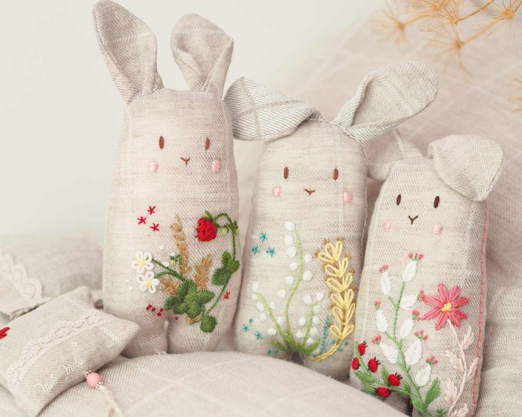 doudous-lapins-broderie-printemps-lin-lave-bio-laboutiquedemelimelo
