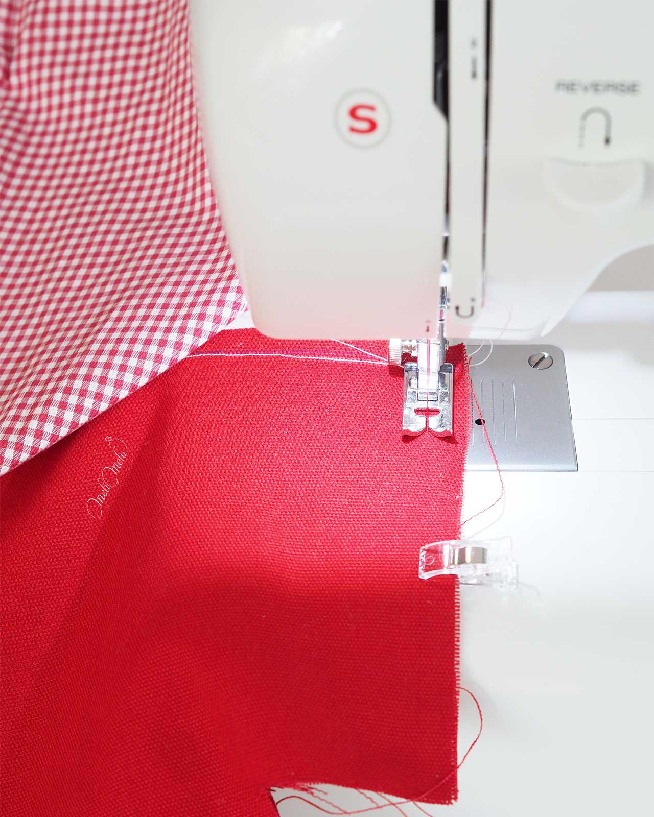 encours-couture-sac-rangement-vichy-rouge-diy-singer-laboutiquedemelimelo