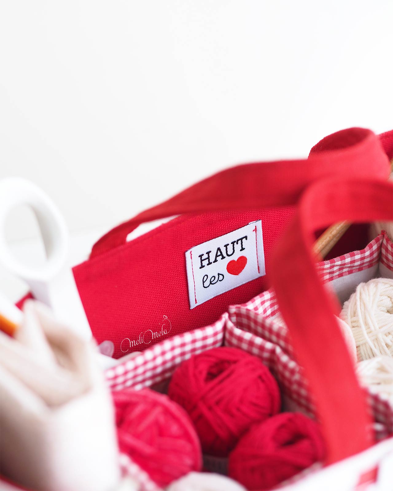 etiquette-couture-haut-les-coeurs-sac-vichy-rouge-diy-laboutiquedemelimelo