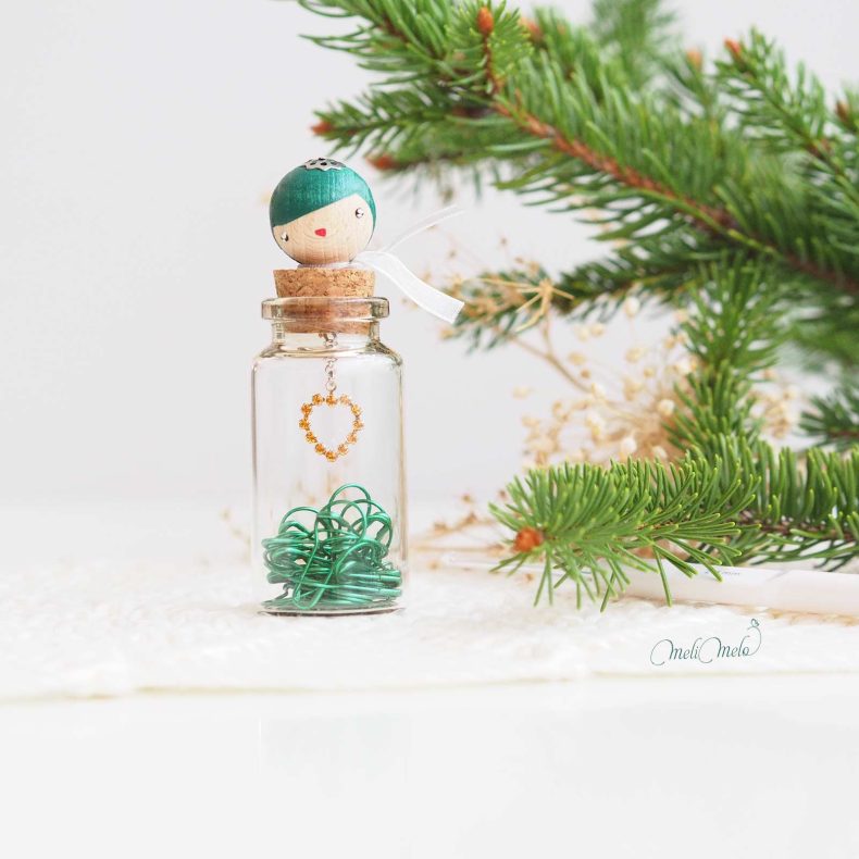 fiole-range-marqueur-mailles-coeur-swarovski-vert-sapin-lespoisplumes-laboutiquedemelimelo