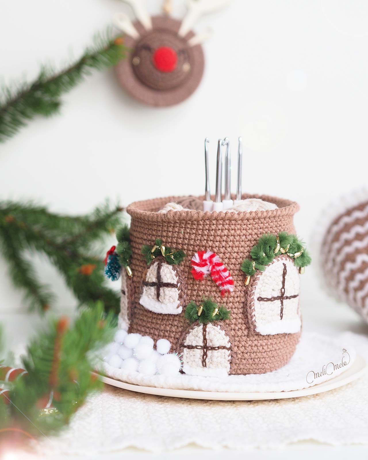gingerbread-house-crochet-box-advent-calendar-ricorumi-2024-laboutiquedemelimelo