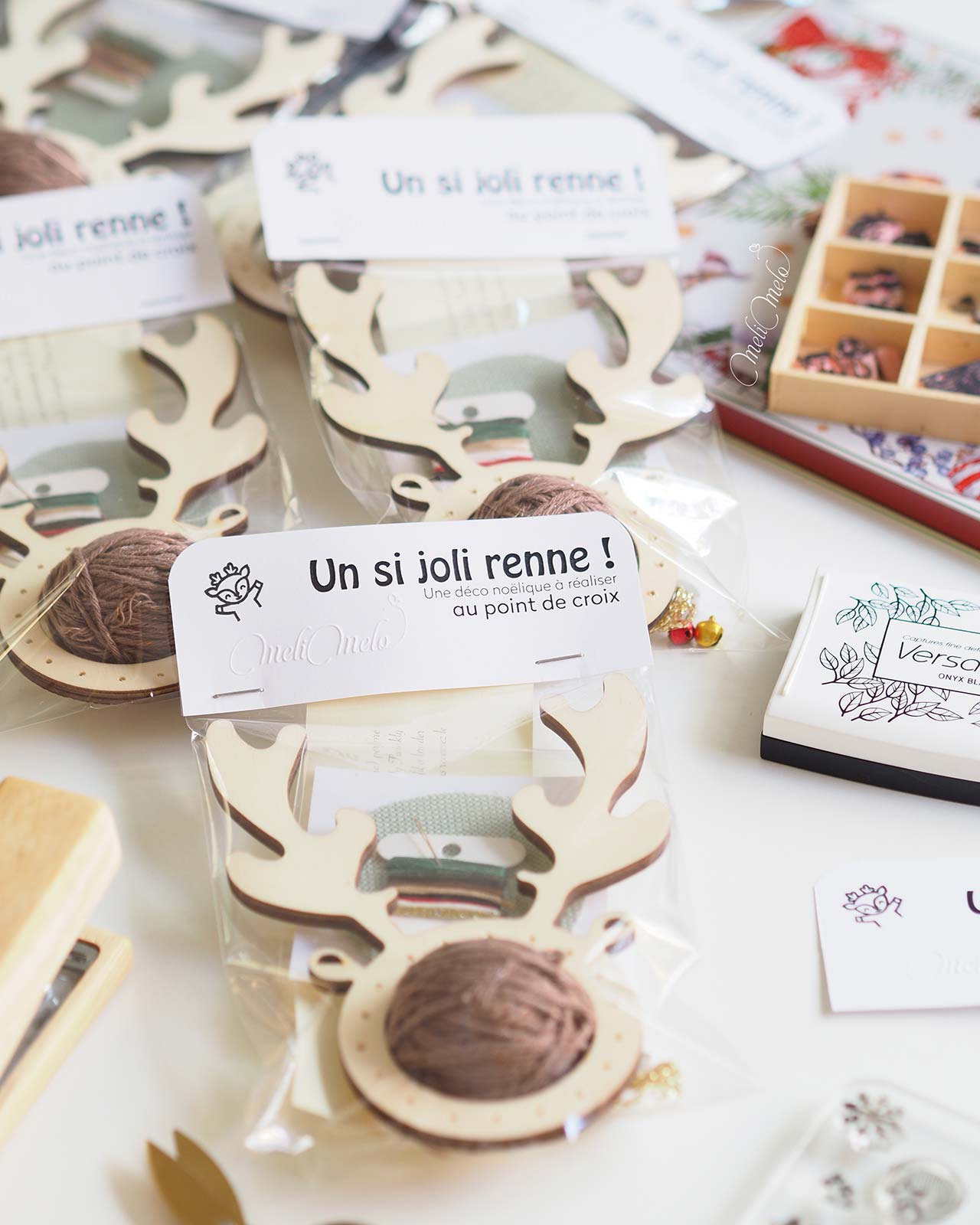kit-diy-si-joli-rene-deco-hiver-noel-point-croix-crochet-laboutiquedemelimelo