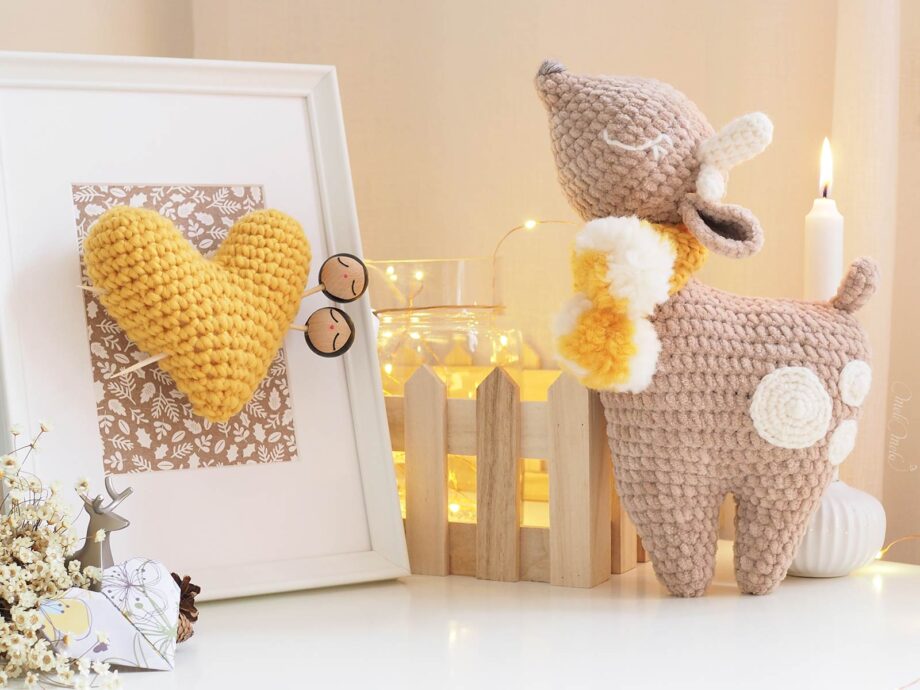 magie-crochet-biche-bambi-doudou-amigurumi-cadre-coeur-rangement-laboutiquedemelimelo