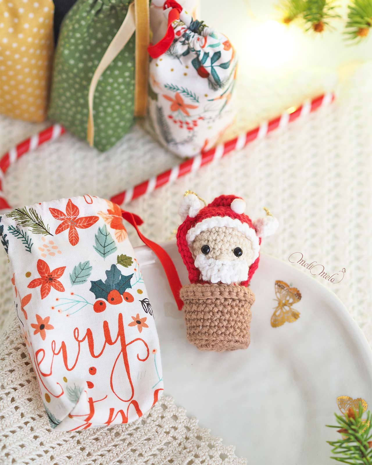 papa-noel-mini-amigurumi-crochet-deco-couture-pochon-cadeau-calendrier-avent-2025-laboutiquedemelimelo
