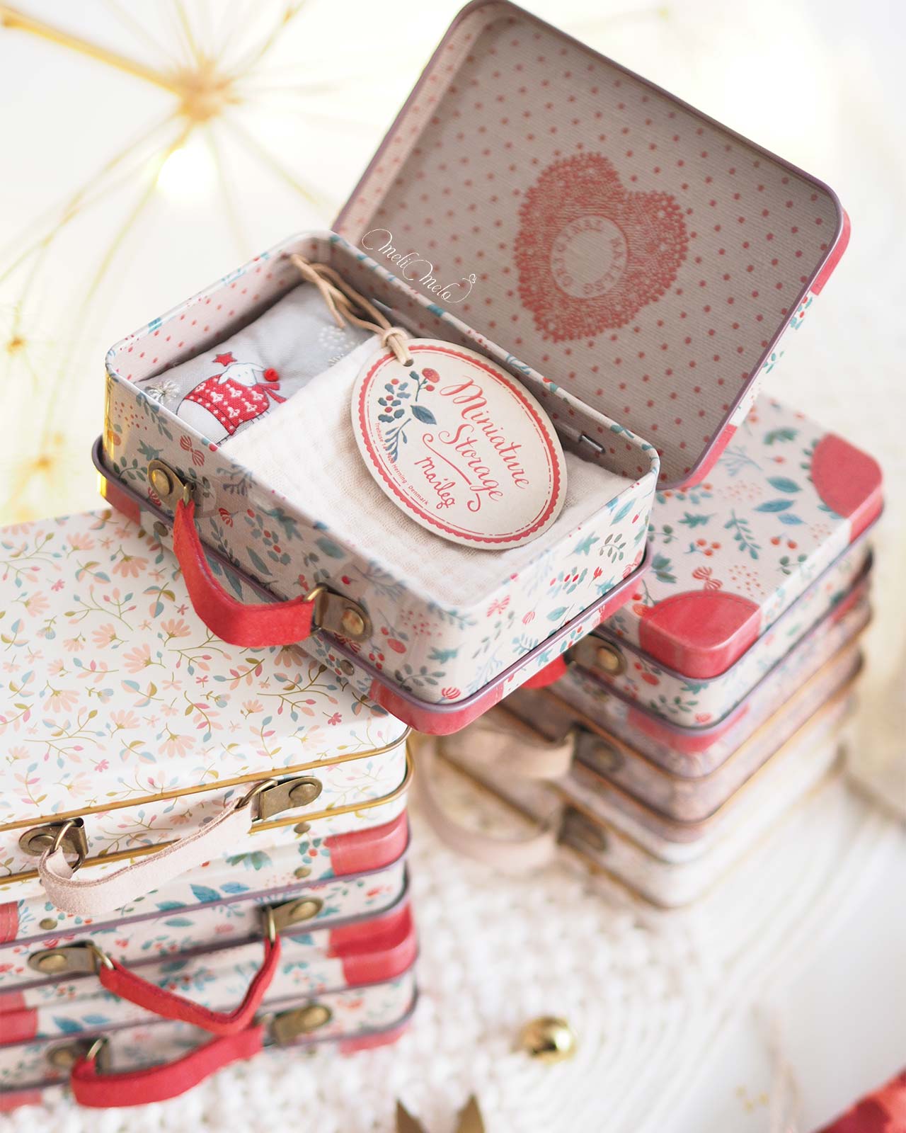 parure-lit-douillet-valise-miniature-maileg-jouet-esprit-noel-laboutiquedemelimelo