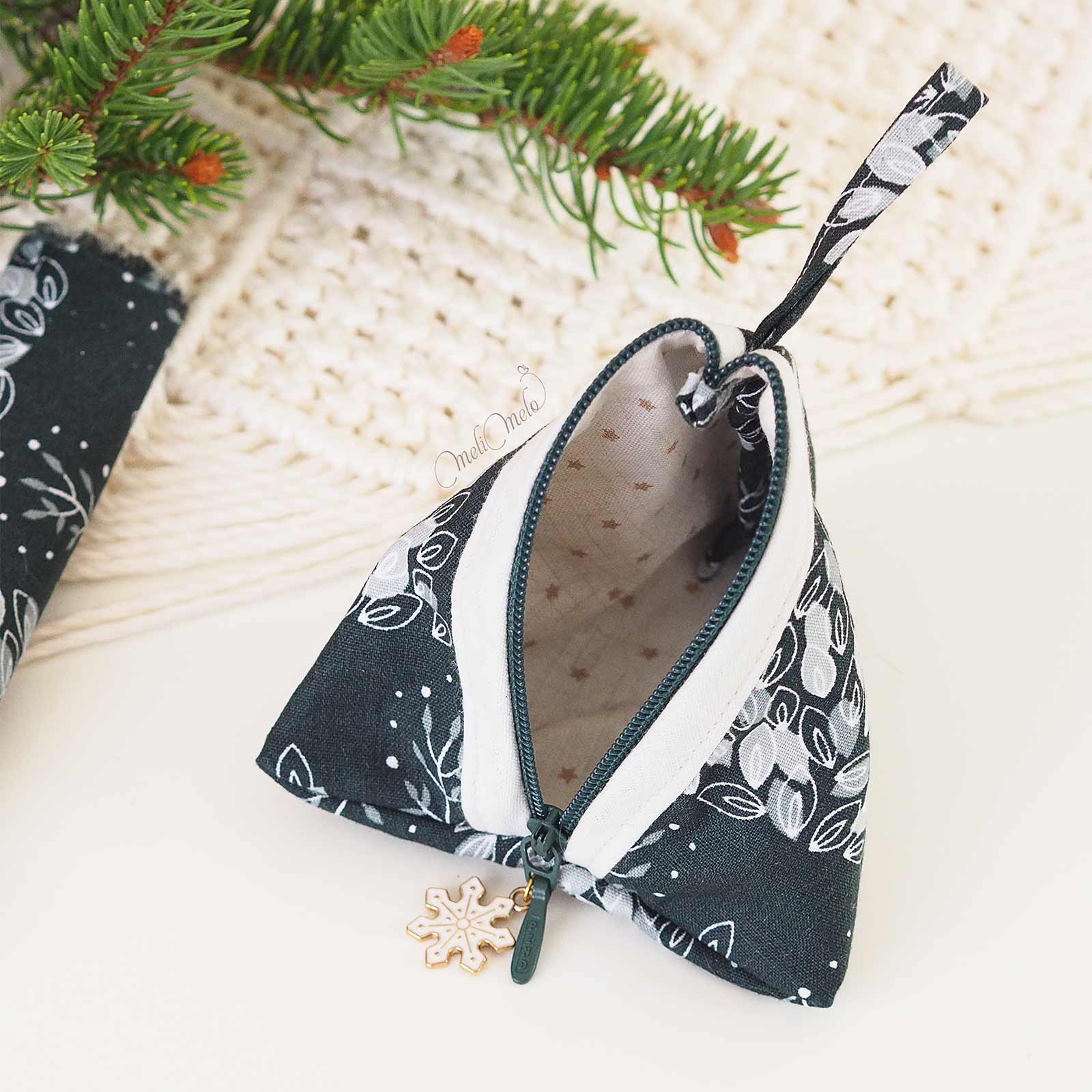 pochon-berlingot-flocon-neige-vert-sapin-couture-laboutiquedemelimelo