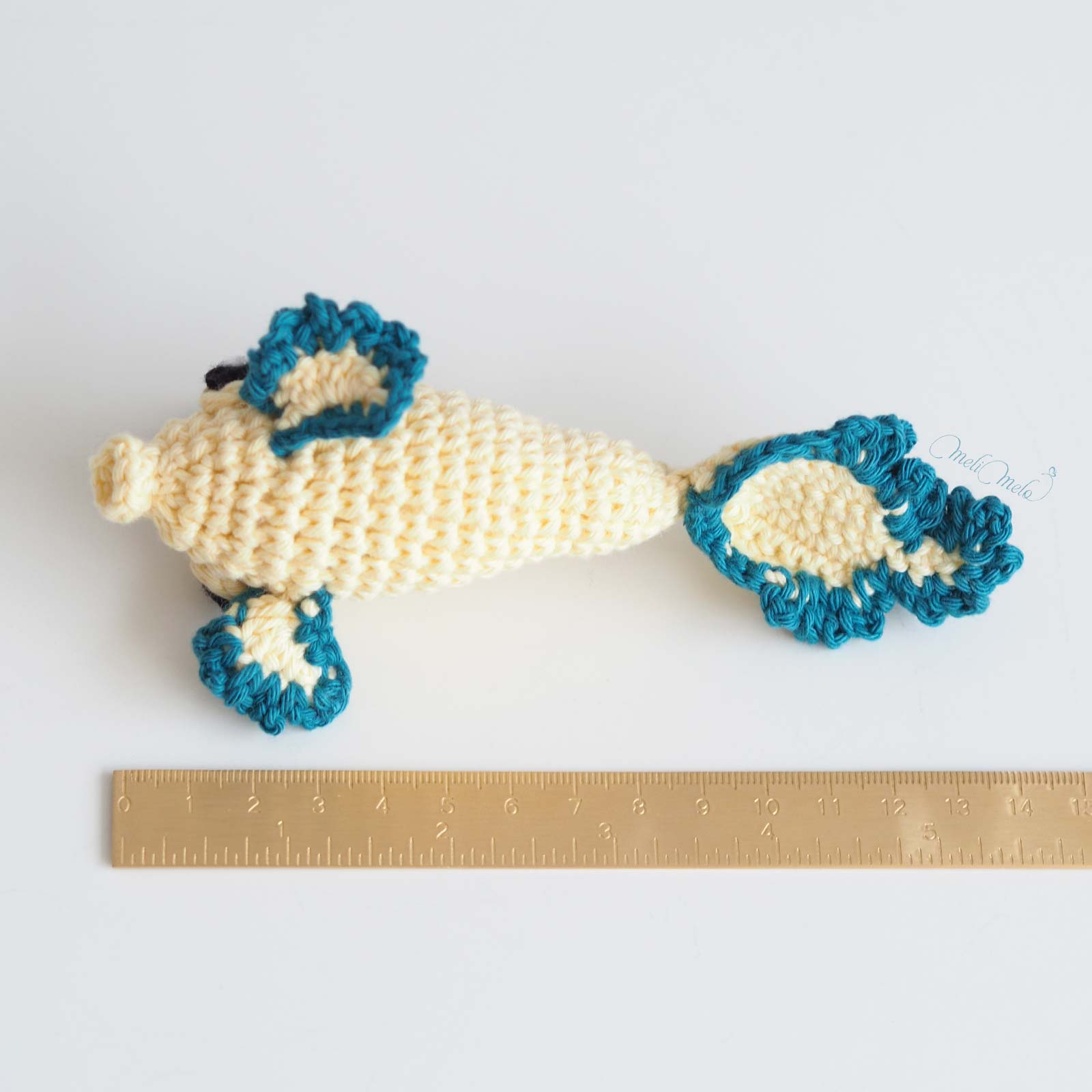 poisson-combattant-ventre-jaune-bleu-crochet-amigurumi-coton-laboutiquedemelimelo