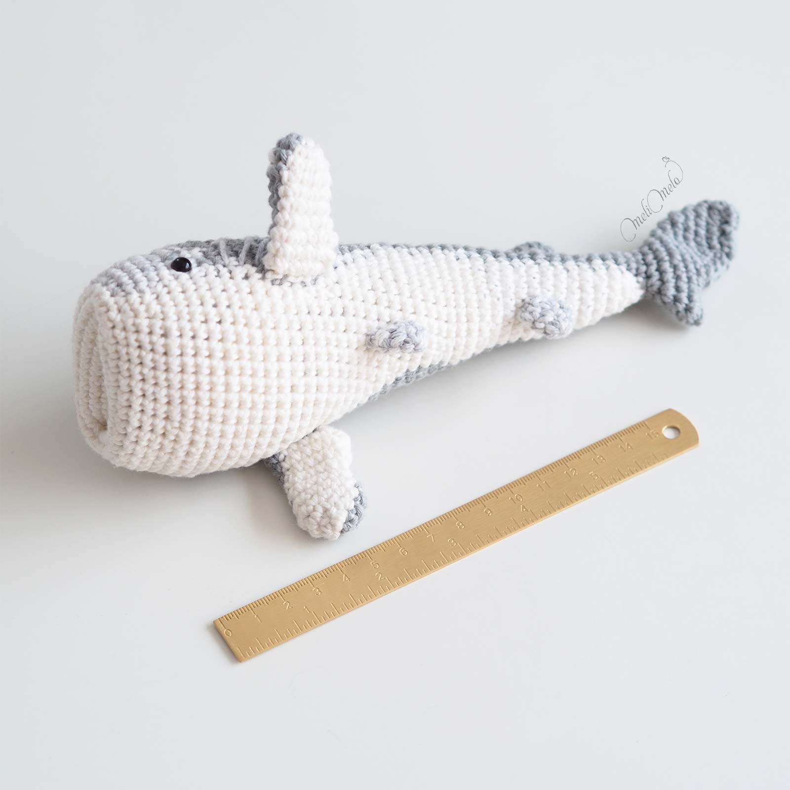 requin-baleine-ventre-crochet-amigurumi-laboutiquedemelimelo