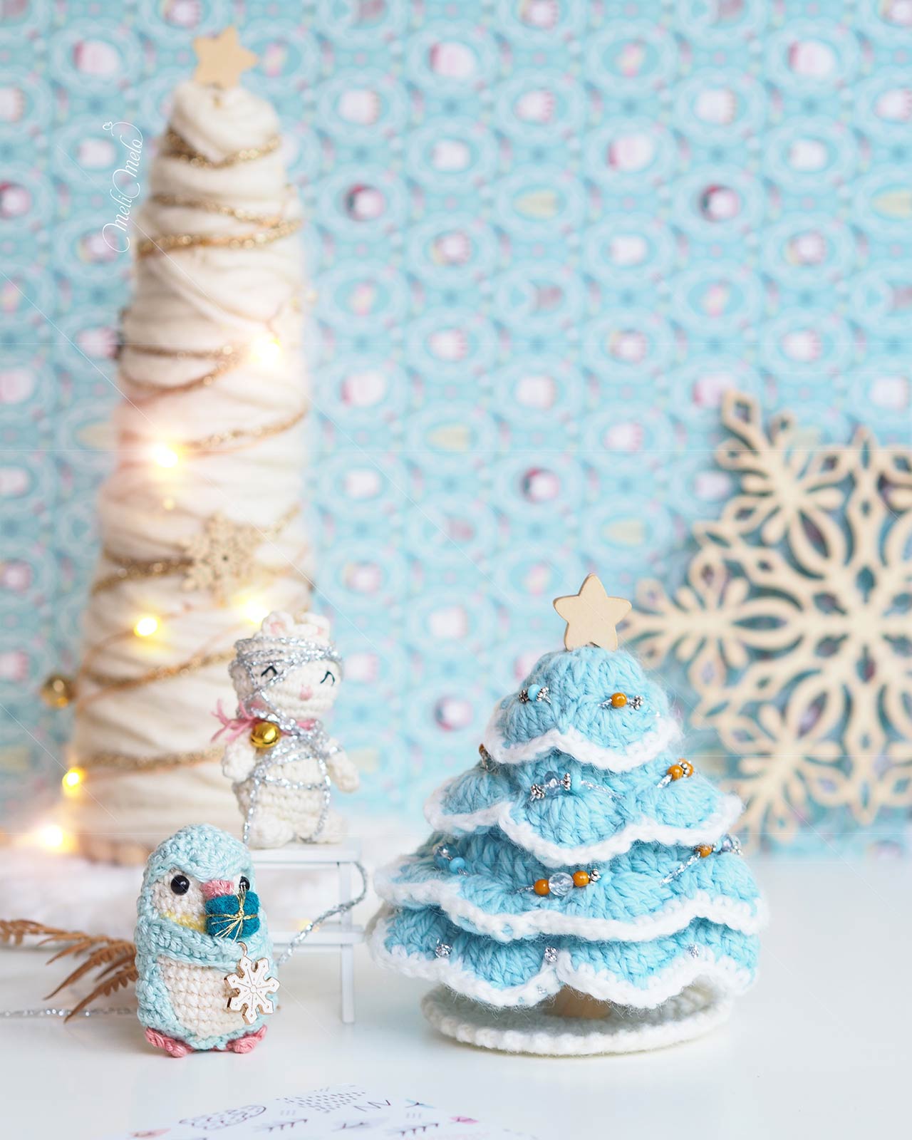 sapin-givre-crochet-amigurumi-chat-pingouin-decoration-noel-laine-laboutiquedemelimelo