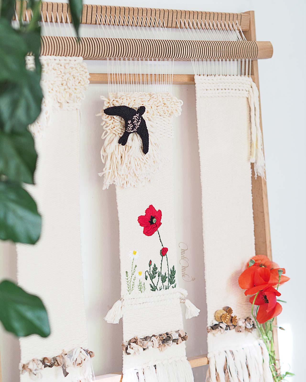 tissage-broderie-coquelicot-crochet-hirondelle-encours-laboutiquedemelimelo