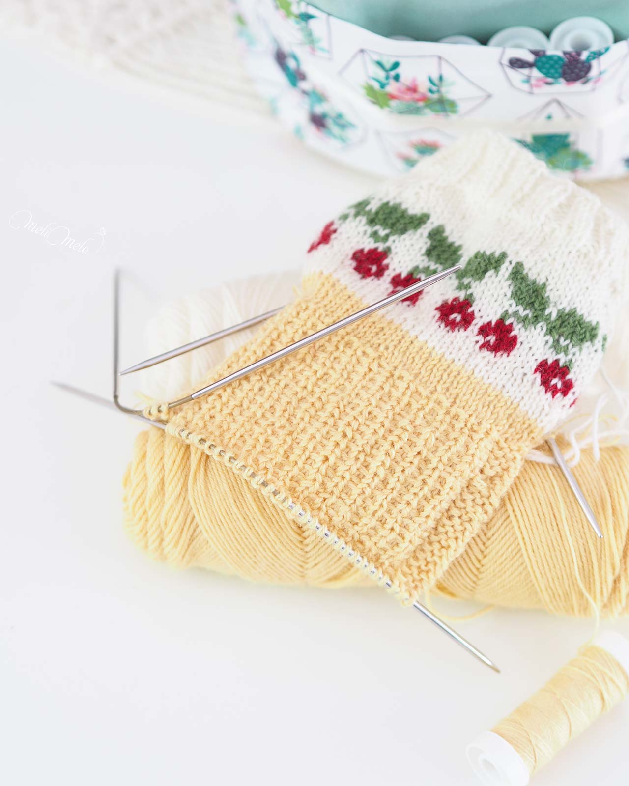 tricot-chaussette-cerise-sur-gateau-erreur-talon-laboutiquedemelimelo