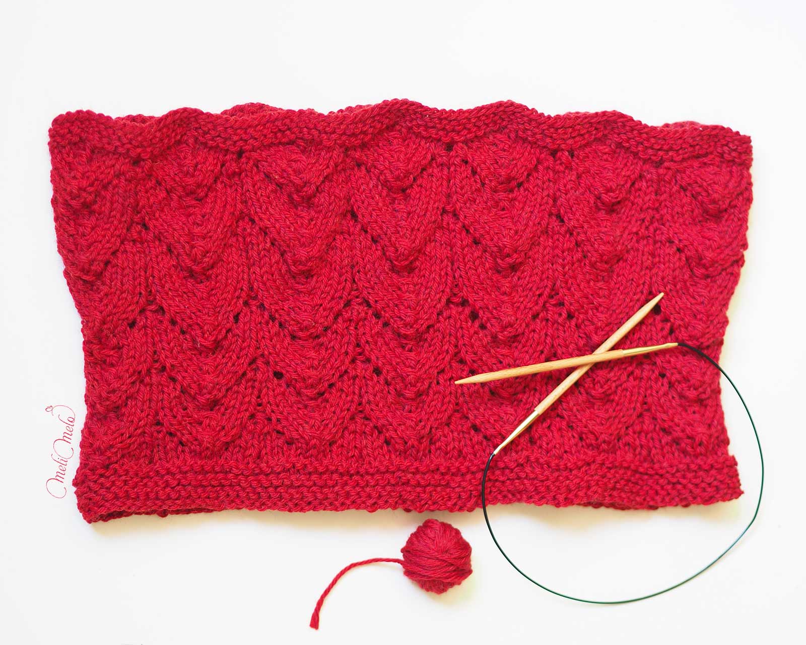 tricot-tour-cou-laine-rouge-modele-drops-design-cascade-220-laboutiquedemelimelo