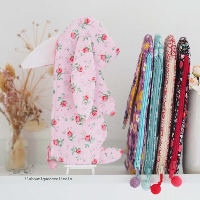 trousse-accessoire-lapin-fleur-rose-couture-coton-fourre-tout-laboutiquedemelimelo